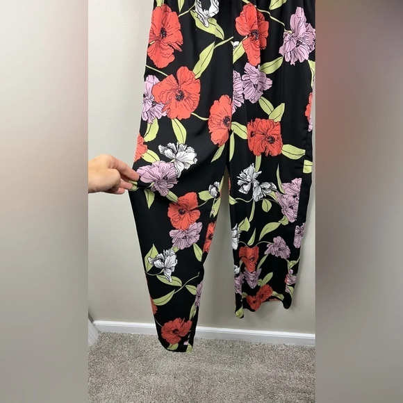 URBAN Outfitters short sleeve overall romper long pant floral bodysuit Sz XS-TP - Picture 8 of 8